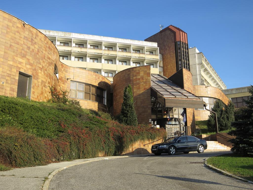 Retro Hotel Suza Bratislava Exterior photo